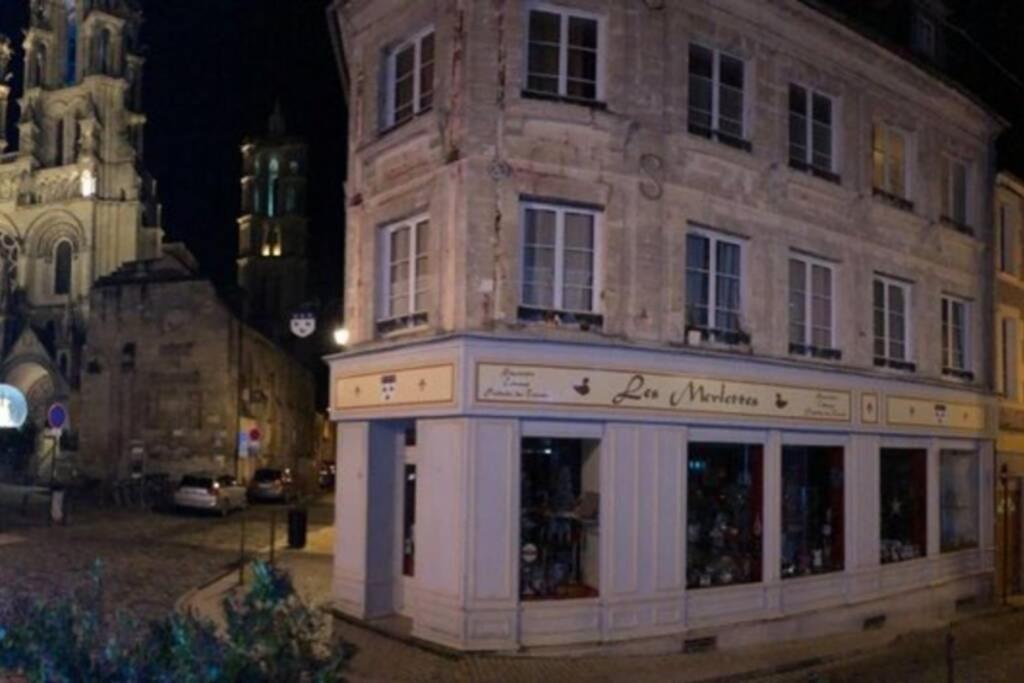 Laon : « Suite Privee Au Pied De La Cathedrale » ภายนอก รูปภาพ